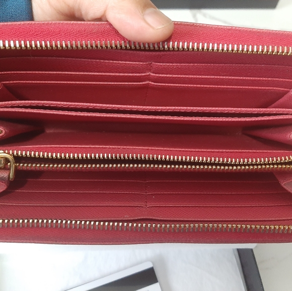 Prada pink wallet - Picture 7 of 16